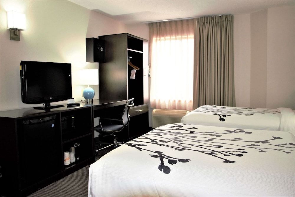 Standard Room, 2 Double Beds, Non Smoking