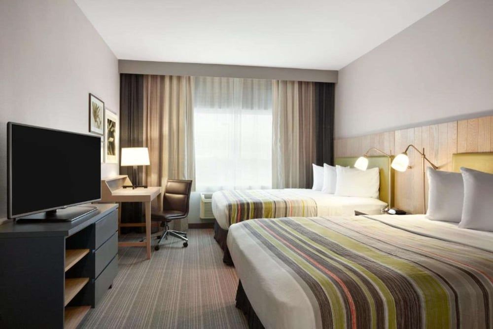 Suite, 2 Queen Beds, Non Smoking