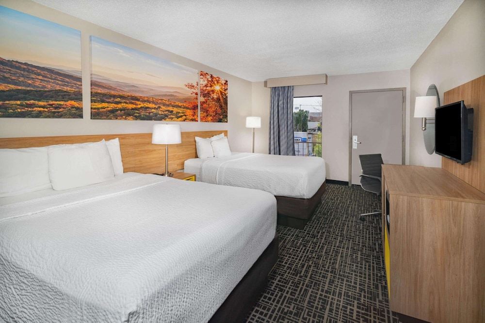 Standard Room, 2 Queen Beds, Smoking