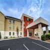 Holiday Inn Express & Suites Crossville by IHG