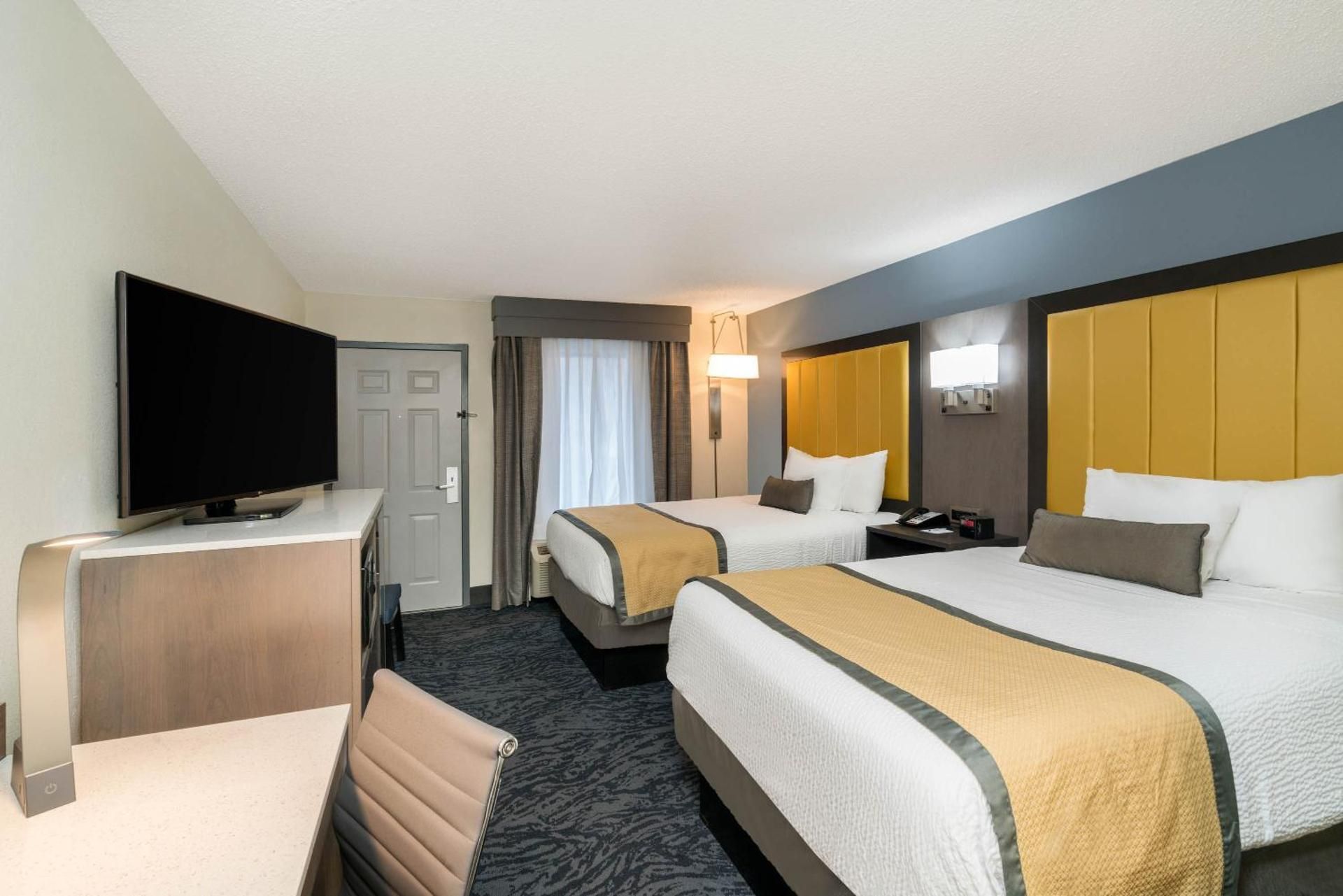2 Double Beds Non-Smoking