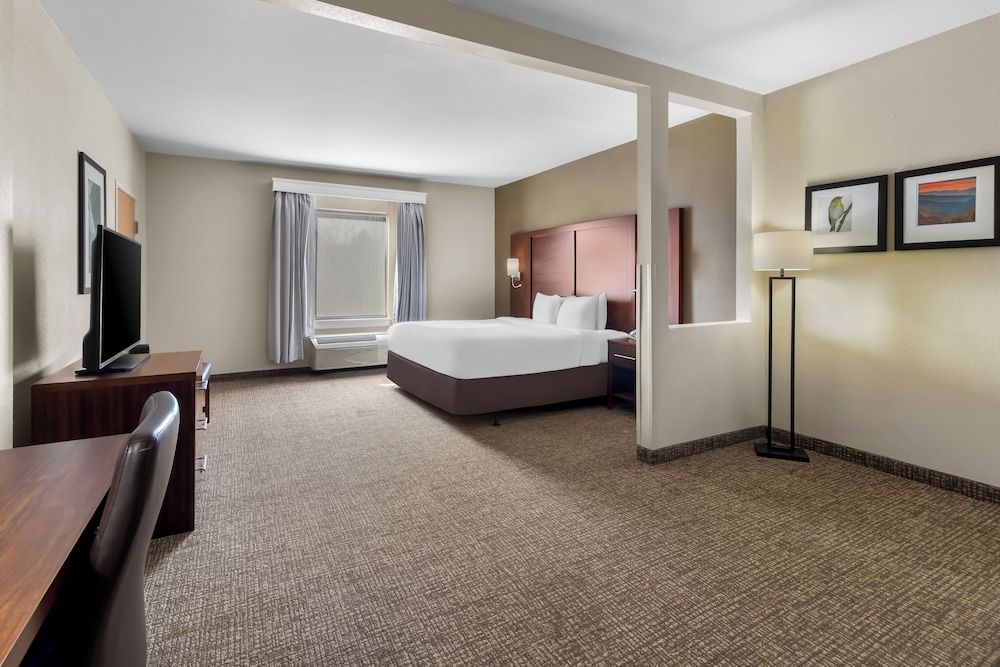Suite 1 King Bed with 2 Person Whirlpool Tub