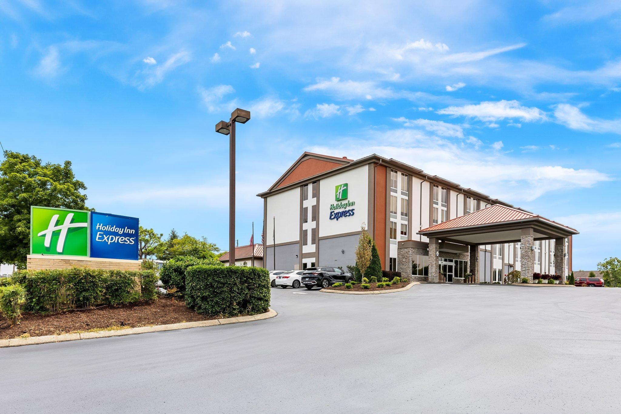 Holiday Inn Express Nashville-Hendersonville By IHG