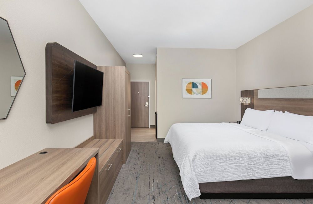 Standard Room, 1 King Bed with Sofa bed