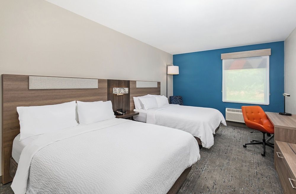 Standard Room, 2 Queen Beds (Communications)