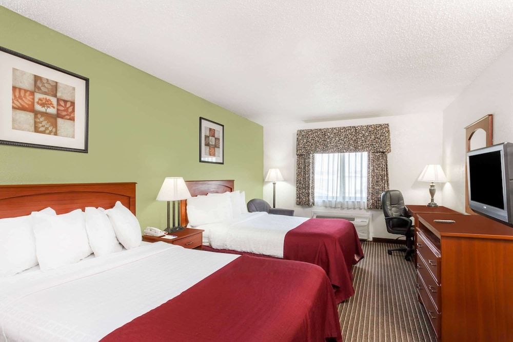 Room, 2 Queen Beds, Non Smoking