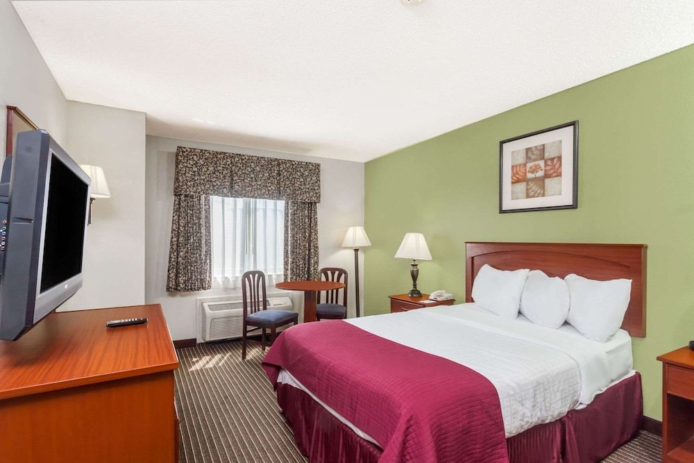 Room, 1 Double Bed, Accessible, Non Smoking (Mobility)