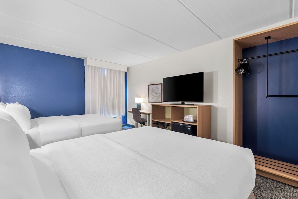 Spark by Hilton Kimball Room, 2 Queen Beds, Accessible, Bathtub (Mobility & Hearing)