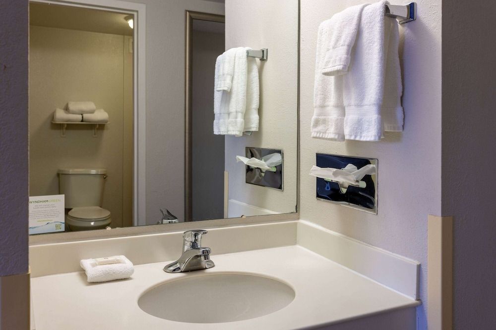 Suite, 1 King Bed, Non Smoking