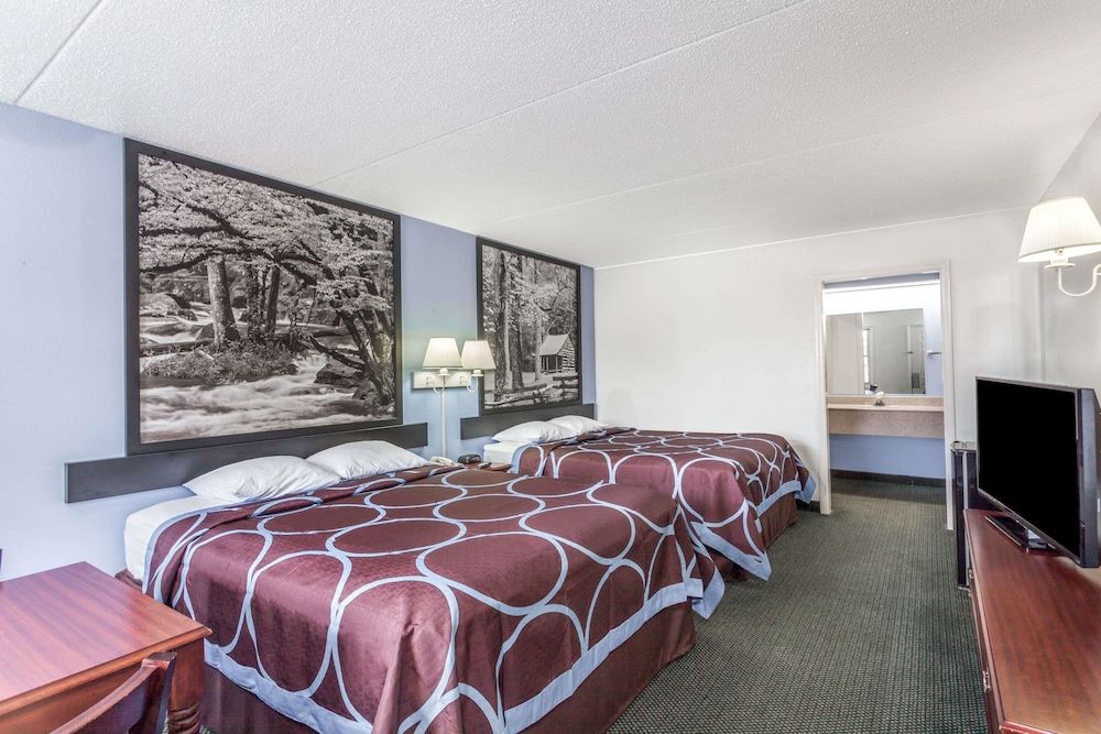 Standard Room, 2 Queen Beds, Non Smoking