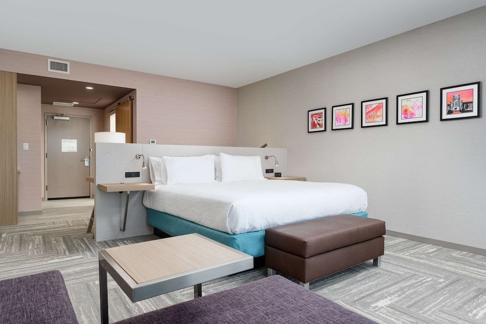 Deluxe Room, 1 King Bed