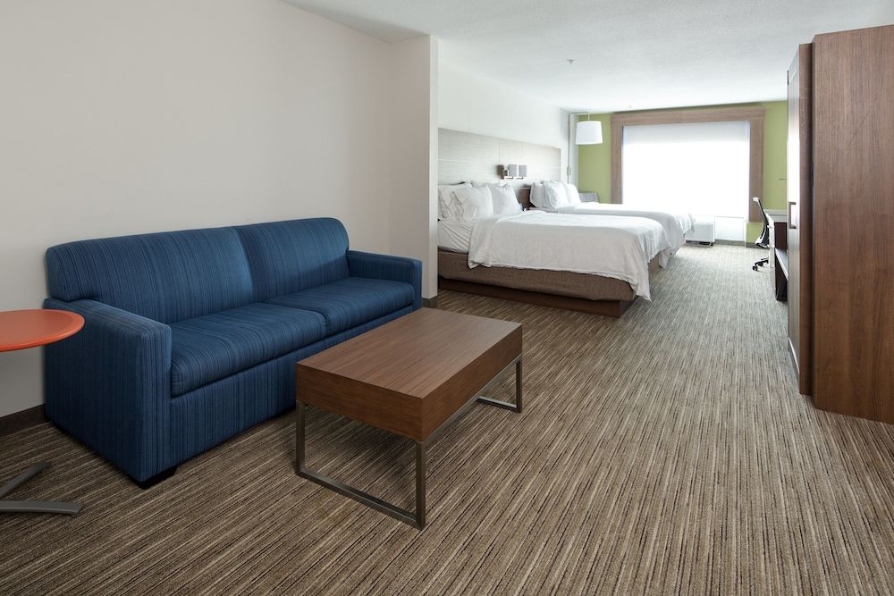Suite, 2 Queen Beds