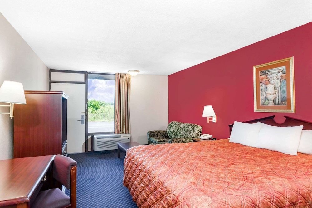 Room, 1 King Bed, Non Smoking