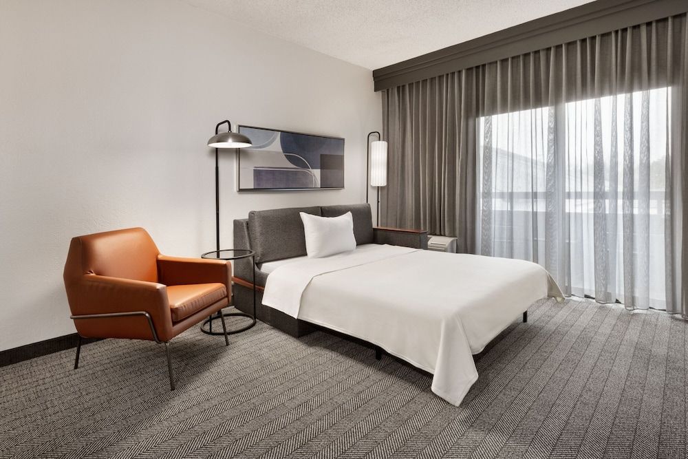 Suite, 1 Bedroom, Non Smoking, Balcony