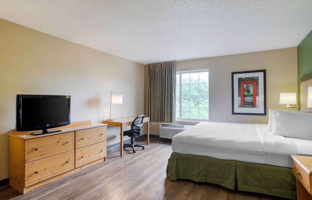 Studio, 1 King Bed, Non Smoking