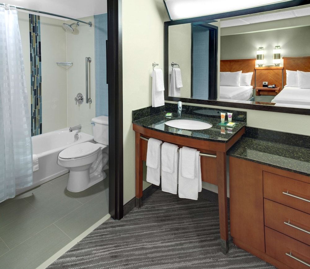 Room, Multiple Beds