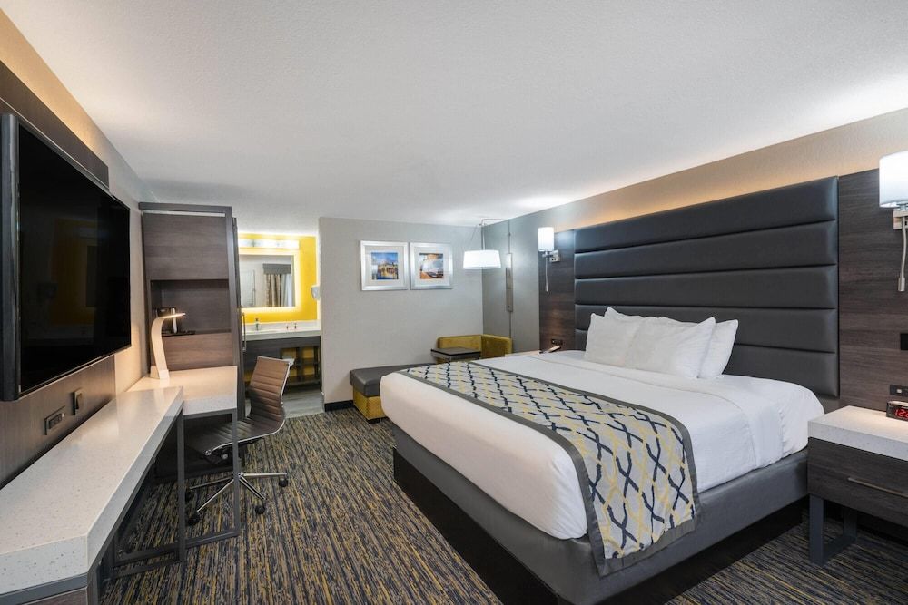 Premier Room, 1 King Bed, Non Smoking