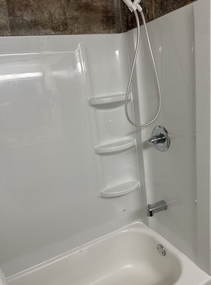 Select Inn Murfreesboro Deluxe Room, 1 King Bed, Non Smoking 4