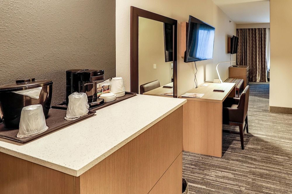 Studio Suite, 1 King Bed, Non Smoking