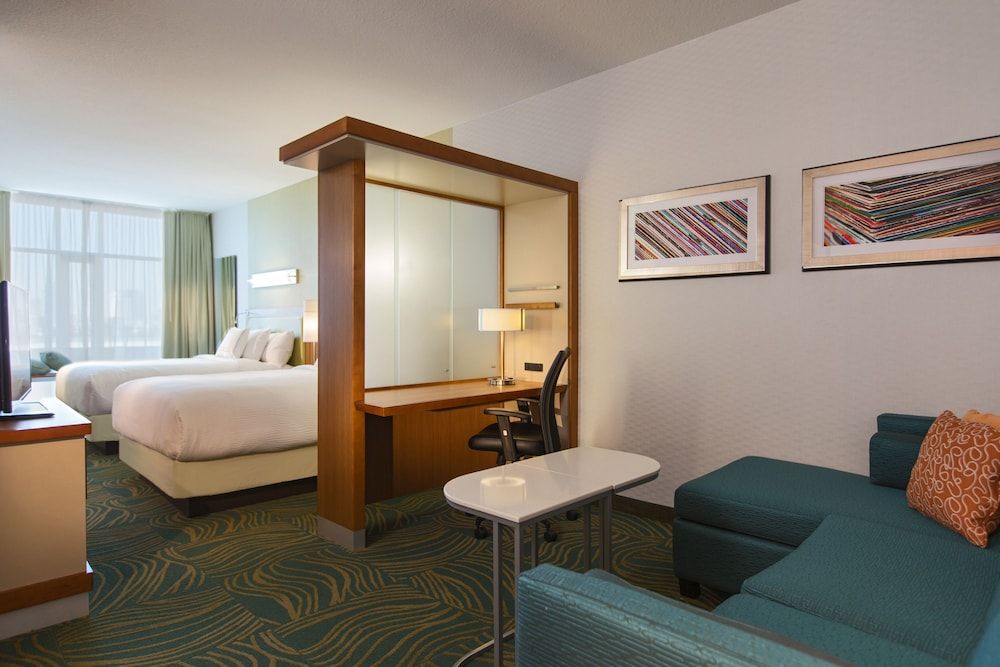 Suite, Multiple Beds, Non Smoking