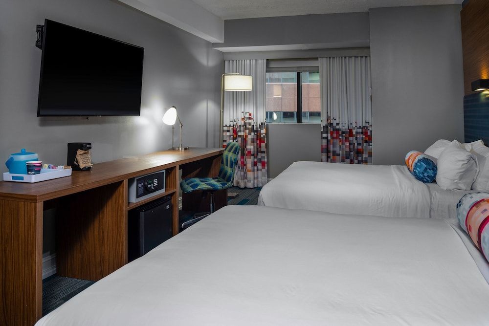 Traditional Room, 2 Queen Beds, Non Smoking