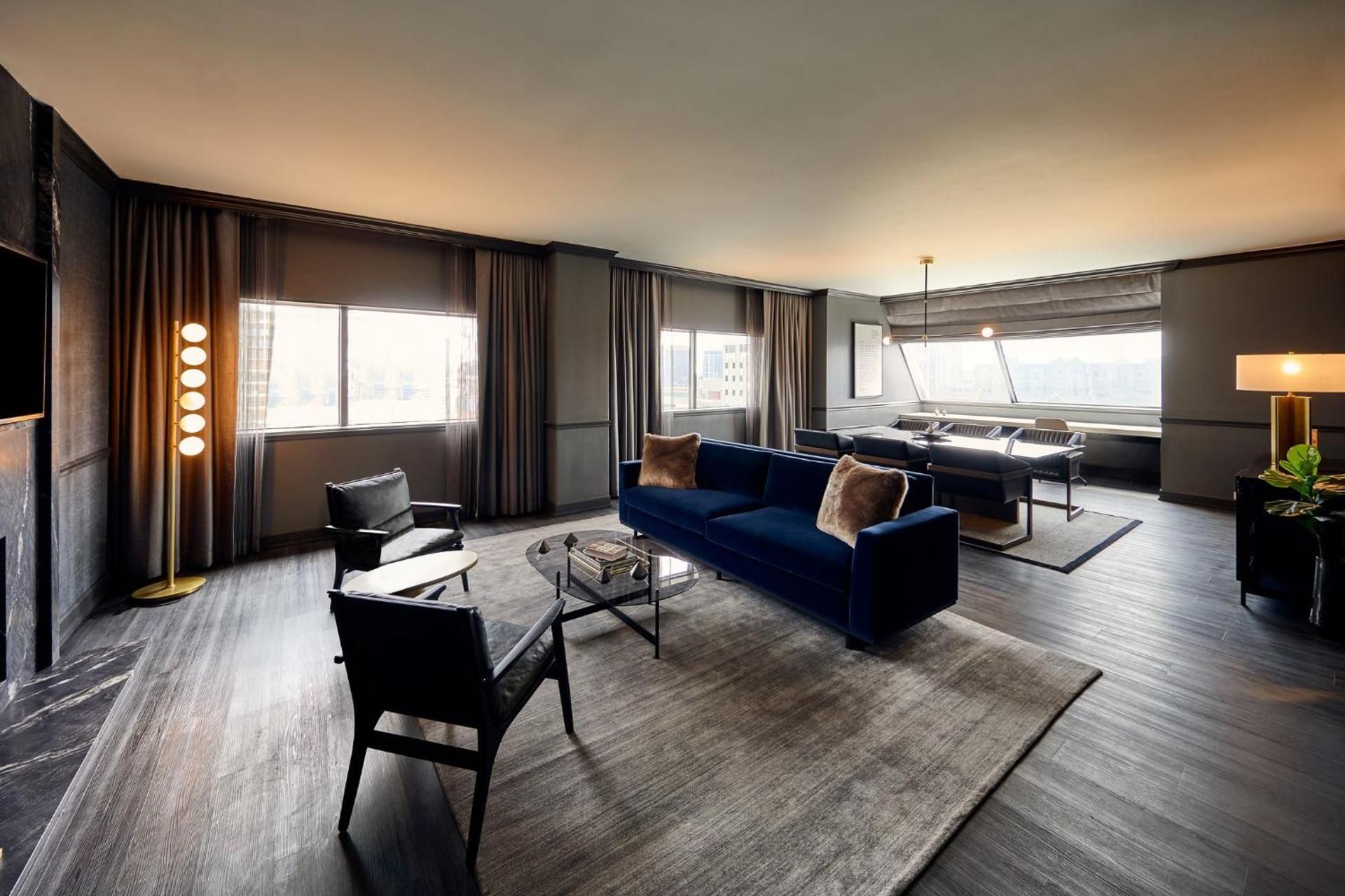 One-Bedroom Apartment with View