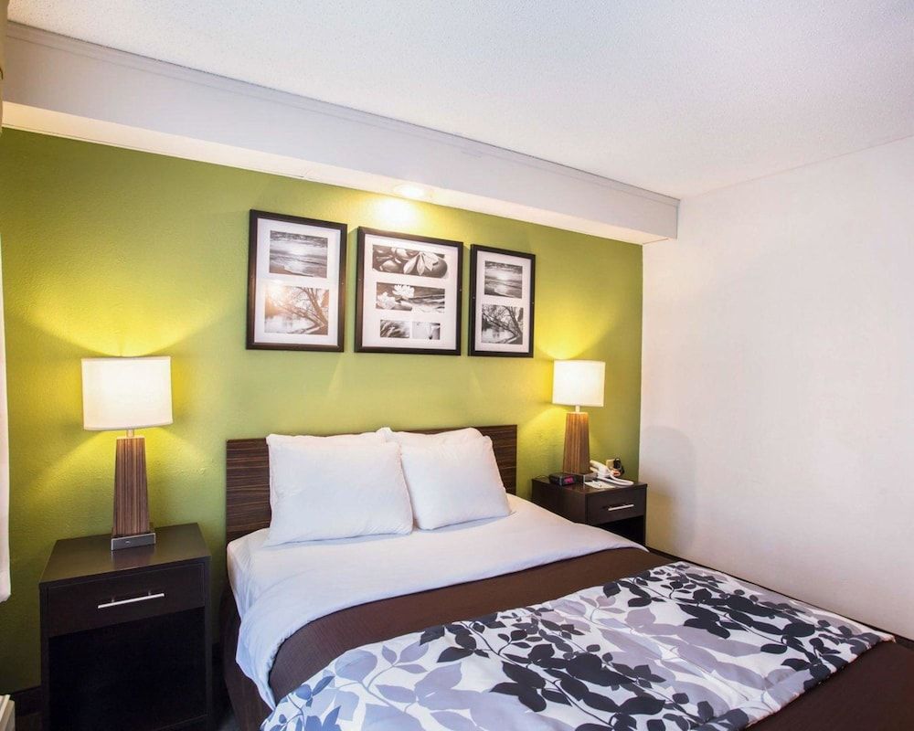 Standard Room, 1 King Bed, Non Smoking
