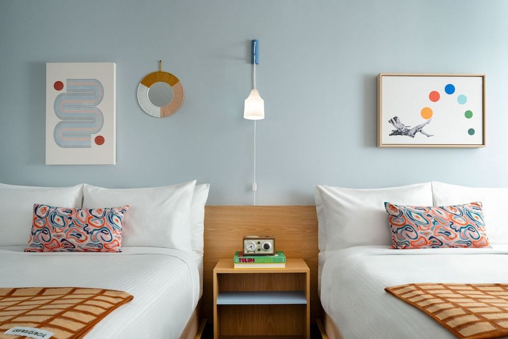 Deluxe Room, 2 Queen Beds, Non Smoking