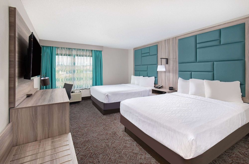 Room, 2 Queen Beds, Non Smoking