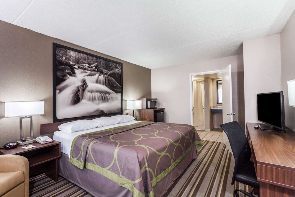 Standard Room, 1 King Bed, Accessible, Non Smoking