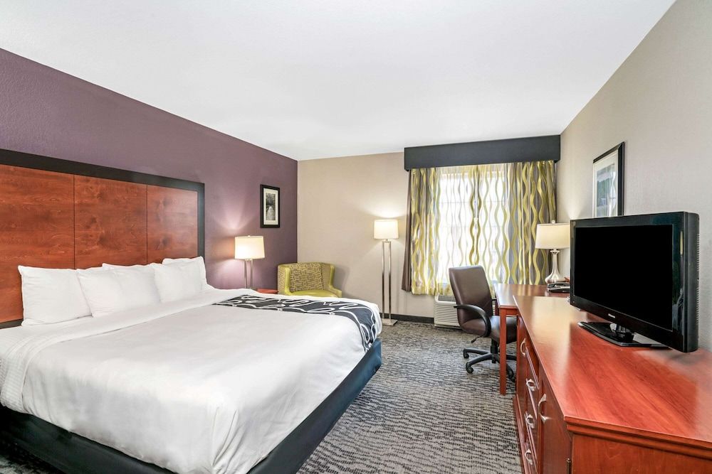 Room, 1 King Bed, Non Smoking