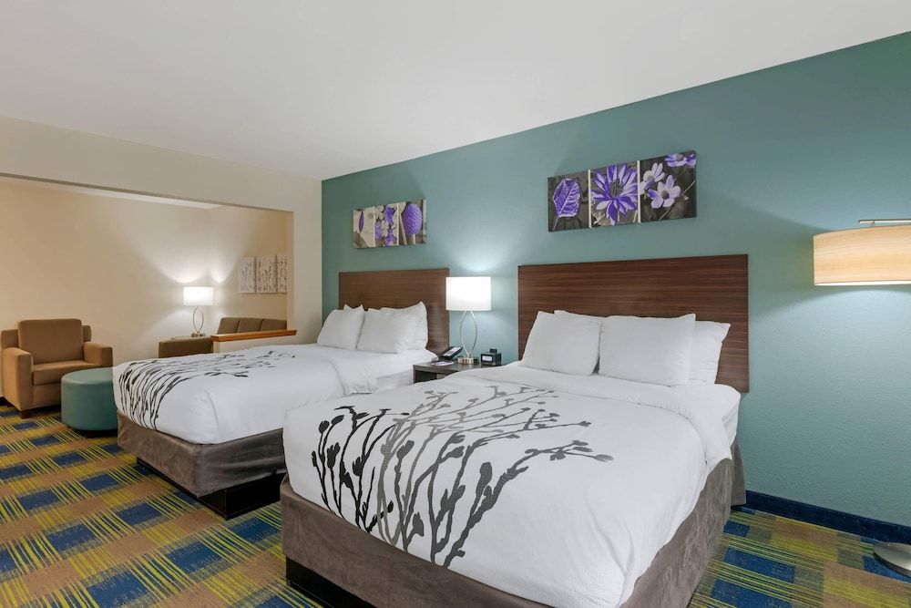 Suite, 2 Double Beds, Non Smoking