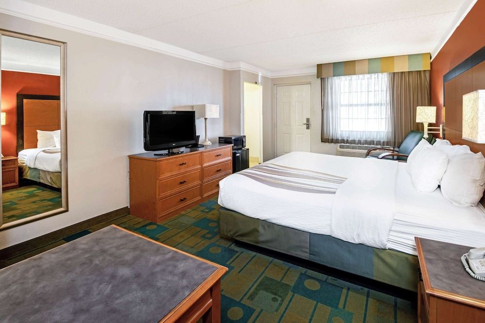 La Quinta Inn by Wyndham Amarillo Mid-City Room, 1 King Bed, Non Smoking