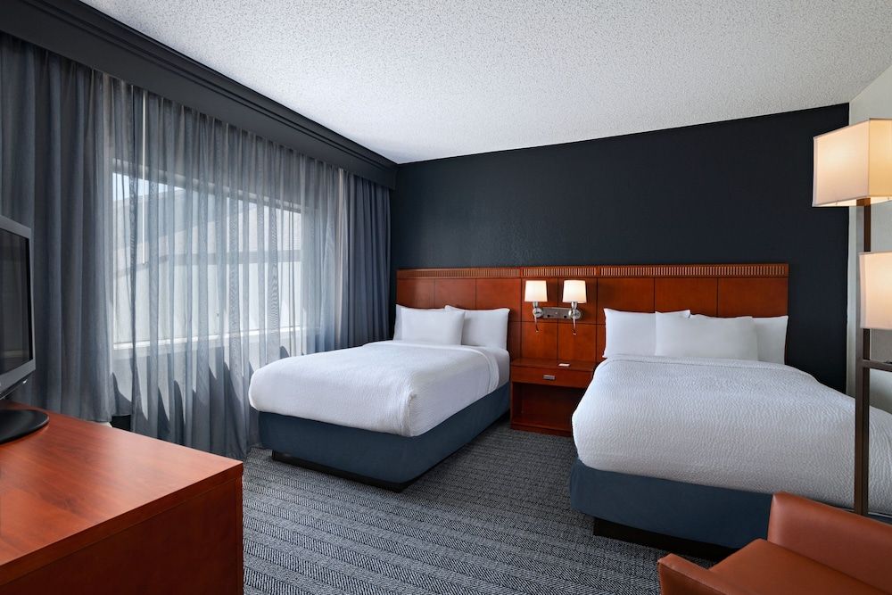 Suite, 2 Double Beds and 1 Double Sofa Bed