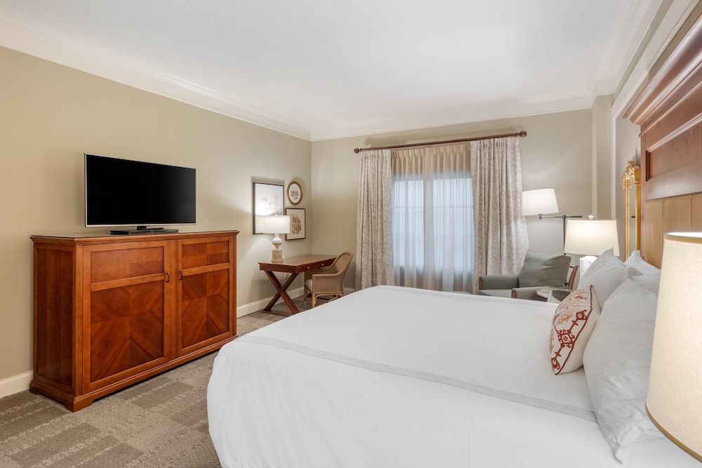 Deluxe Room, 1 King Bed