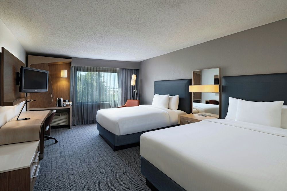 undefined Courtyard by Marriott Austin The Domain Area 3