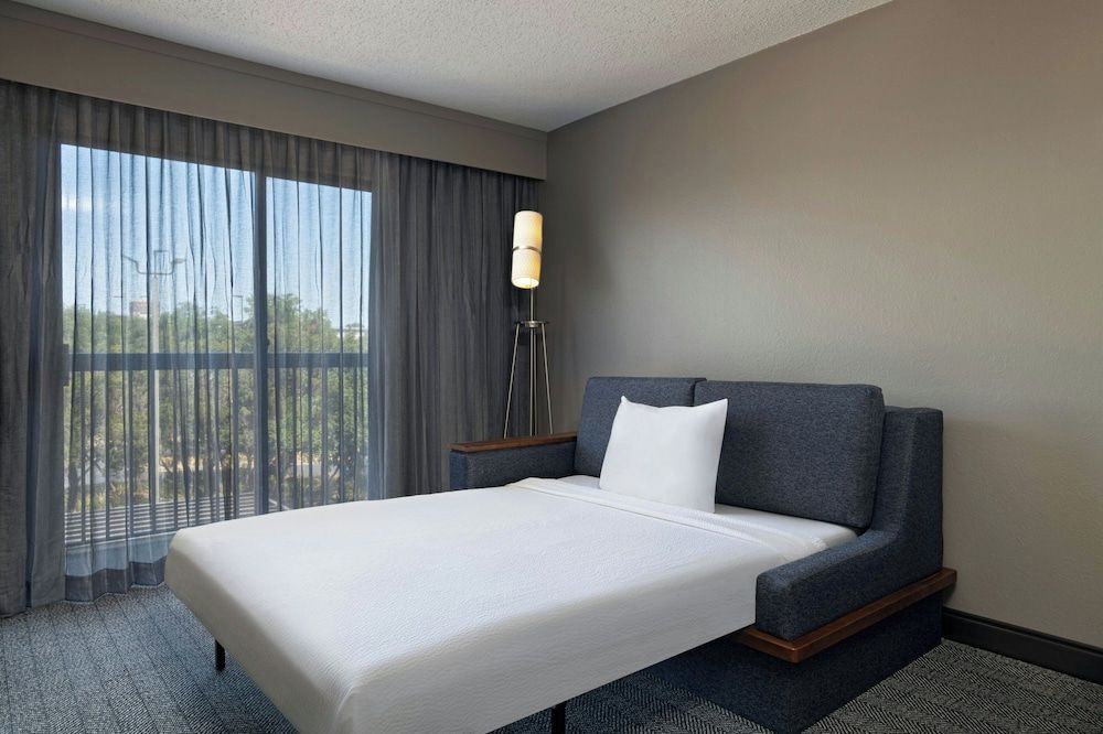 Courtyard by Marriott Austin The Domain Area