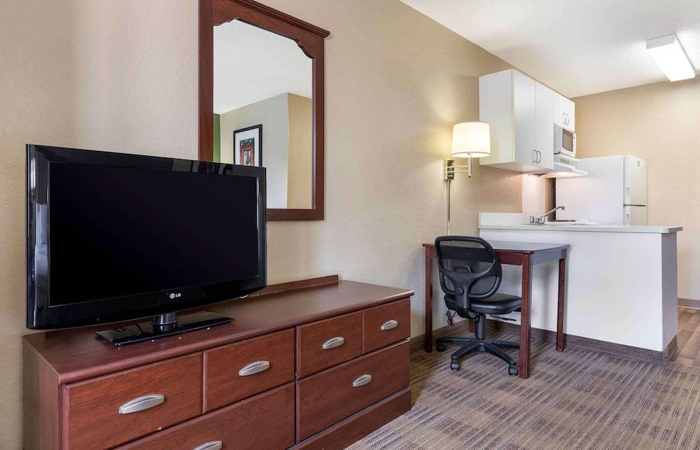 Extended Stay America Suites Austin Round Rock South Studio, 1 Queen Bed, Non Smoking 5