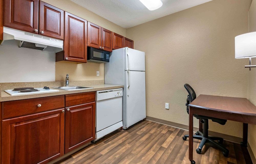 undefined Extended Stay America Suites Austin North Central 10