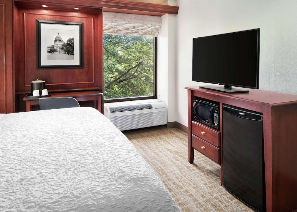 undefined Hampton Inn Austin North @ I - 35 & Hwy 183 4