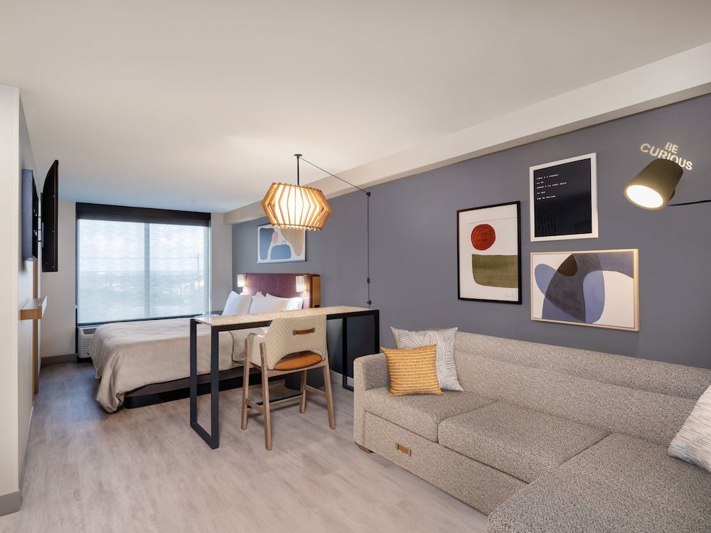 Studio Suite, 1 King Bed