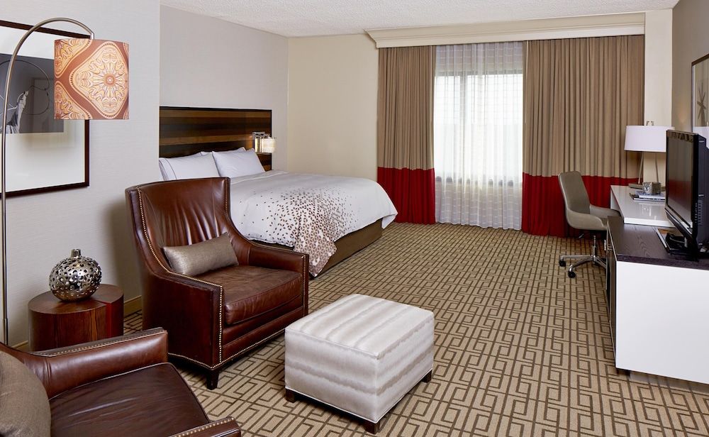 Renaissance Austin Hotel Deluxe Room, 1 King Bed, Non Smoking