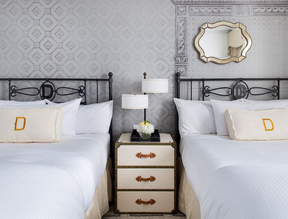 The Driskill, in The Unbound Collection by Hyatt Room, 2 Queen Beds, Accessible, Bathtub 3