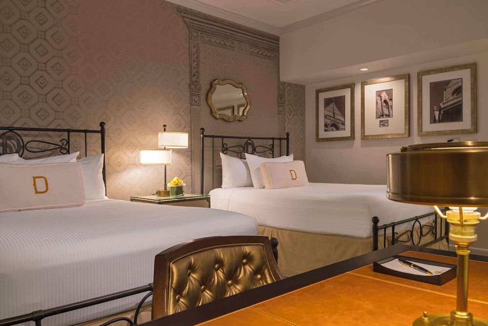 The Driskill, in The Unbound Collection by Hyatt Room, 2 Queen Beds, Accessible, Bathtub 4
