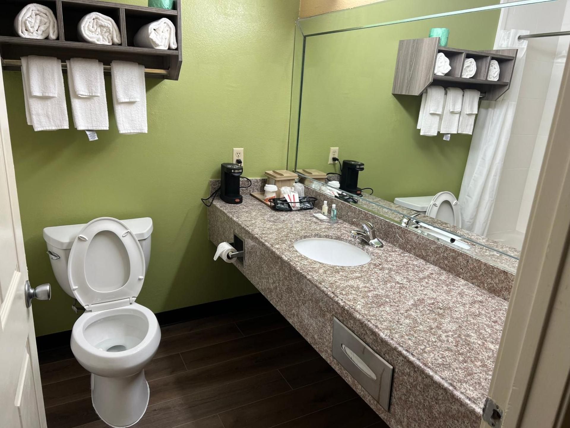 Quality Inn Bay City TX Quadruple Room with Two Queen Beds/Dog Friendly Room - Non Smoking  2