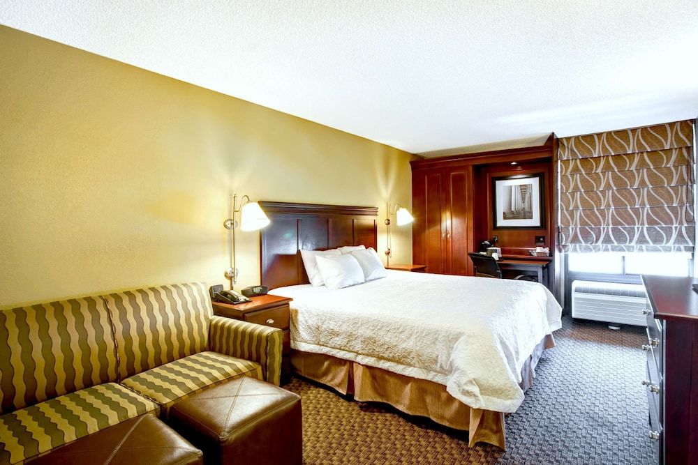 Hampton Inn College Station