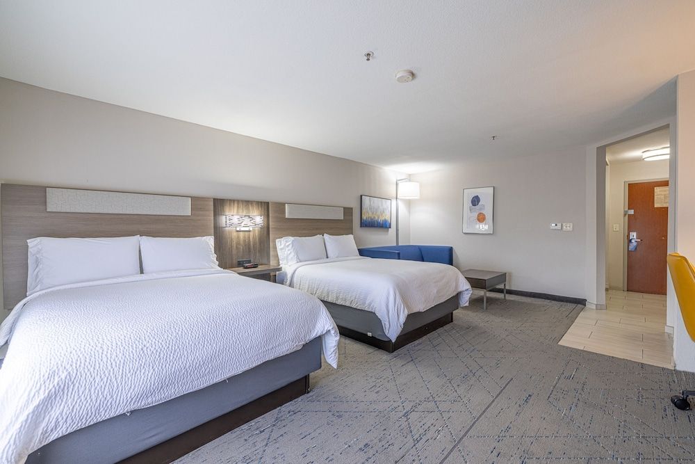 Suite, Multiple Beds (Extra Floor Space)