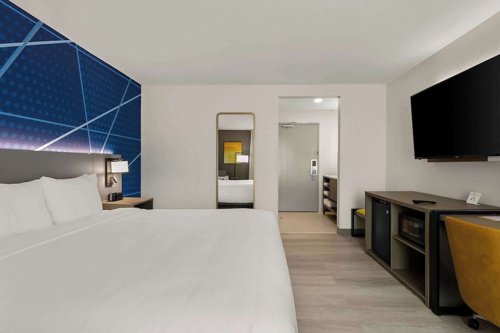 Standard Room, 1 King Bed, Non Smoking