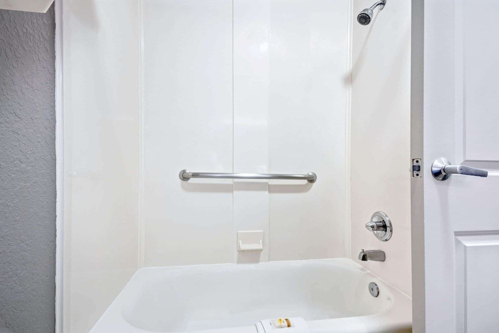 Suite, 1 King Bed, Non Smoking
