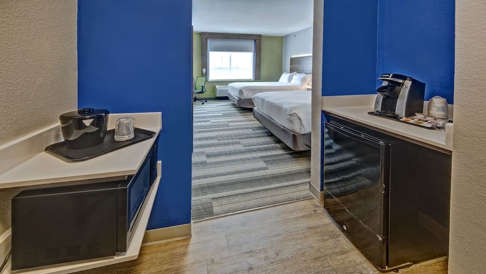 Standard Room, 2 Queen Beds, Accessible (Communications Accessible)